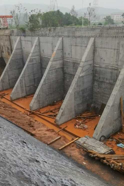 鹤壁淇滨区锚杆式挡土墙